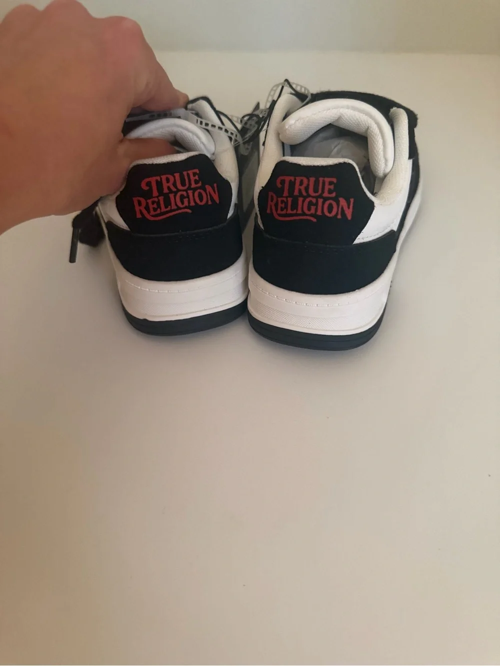 True Religion Kids Black and White Low-Top Sneakers NWT